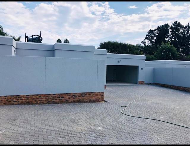 3 BEDROOM HOUSE FOR SALE IN FONTAINEBLEAU